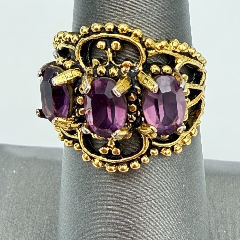 Vtg 18K HGE Gold Plated Large Purple Crystal Accents Ring Victorian Revival Sz 6